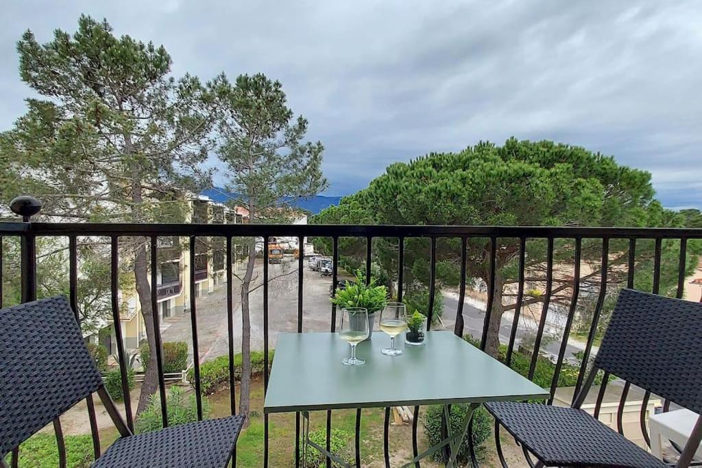 Appartement Renove Avec Balcon A 100 M De La Plage อาร์เจเลส-ซัวร์-แมร์ ภายนอก รูปภาพ